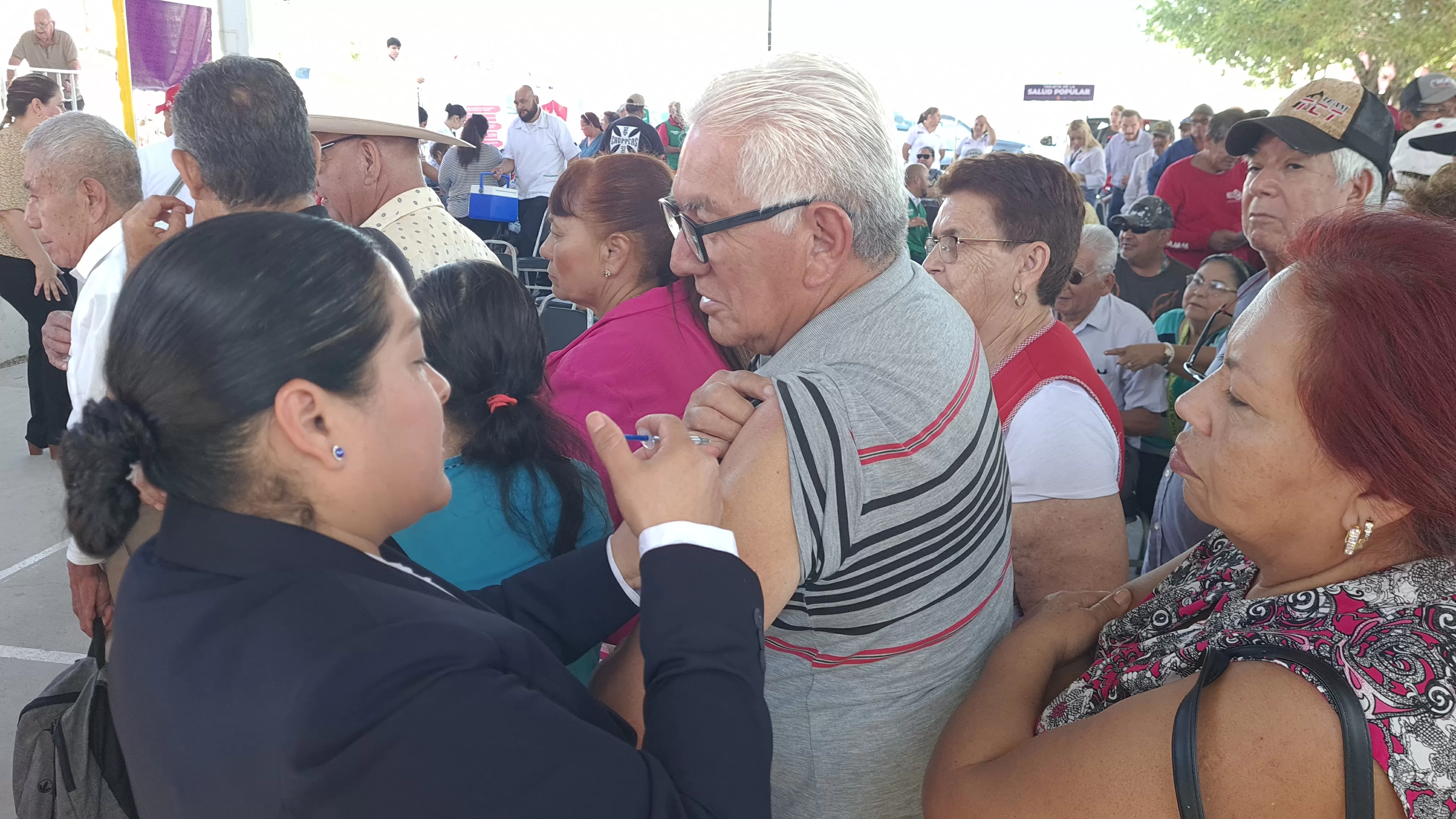 Avance del 42.7 por ciento en aplicación de 936 mil dosis de vacuna frente a la influenza en Coahuila