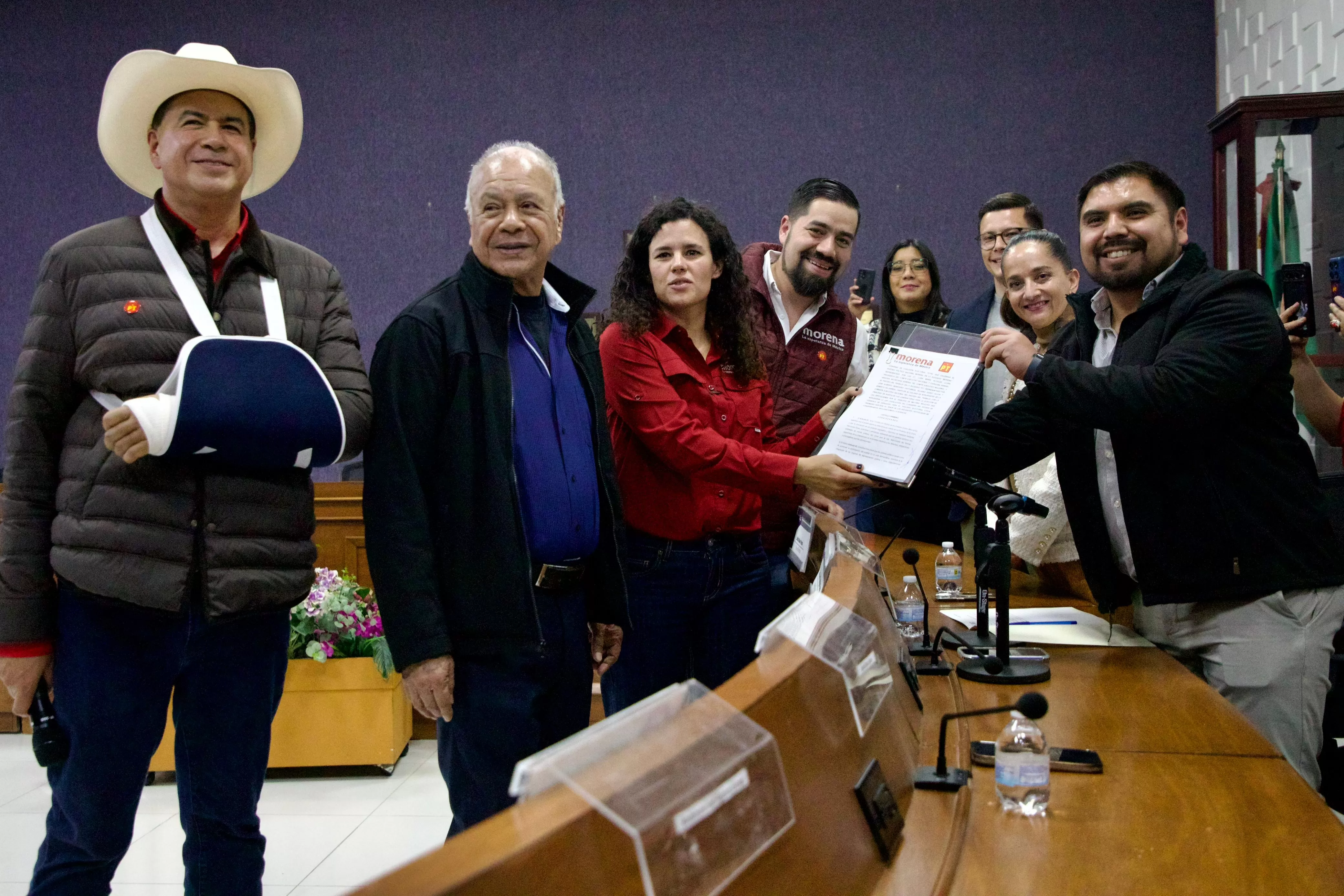 Lista la coalición Morena-PT, presentada al IEC