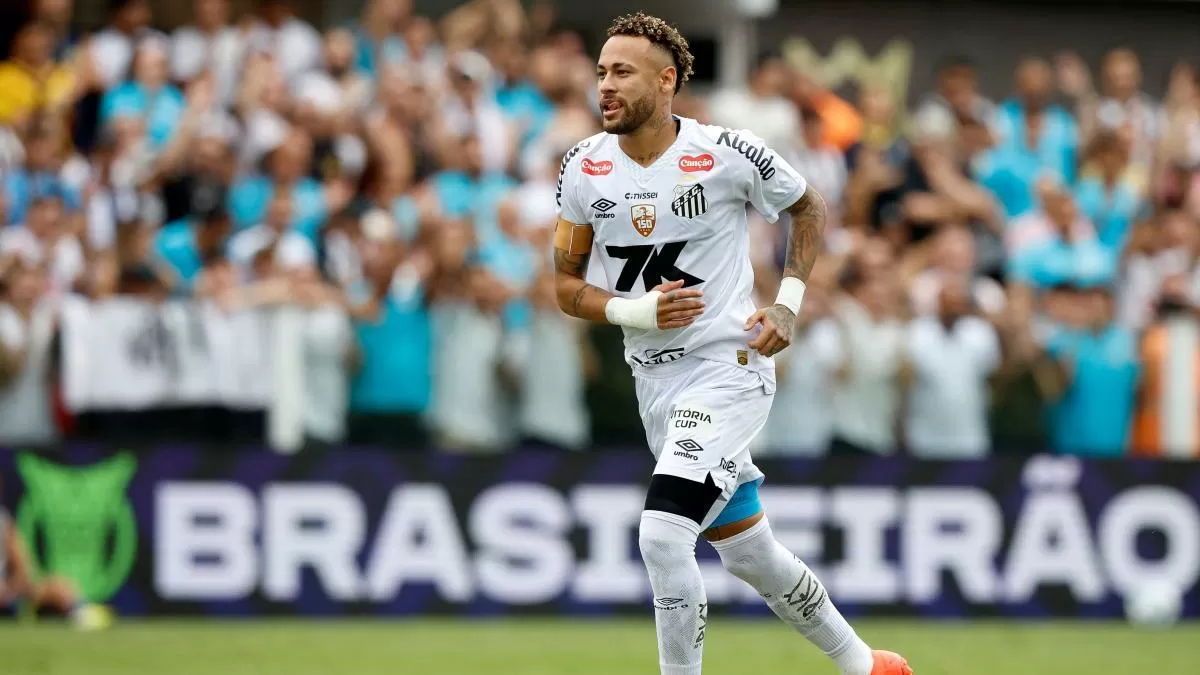 Neymar seguirá en el Santos un año más