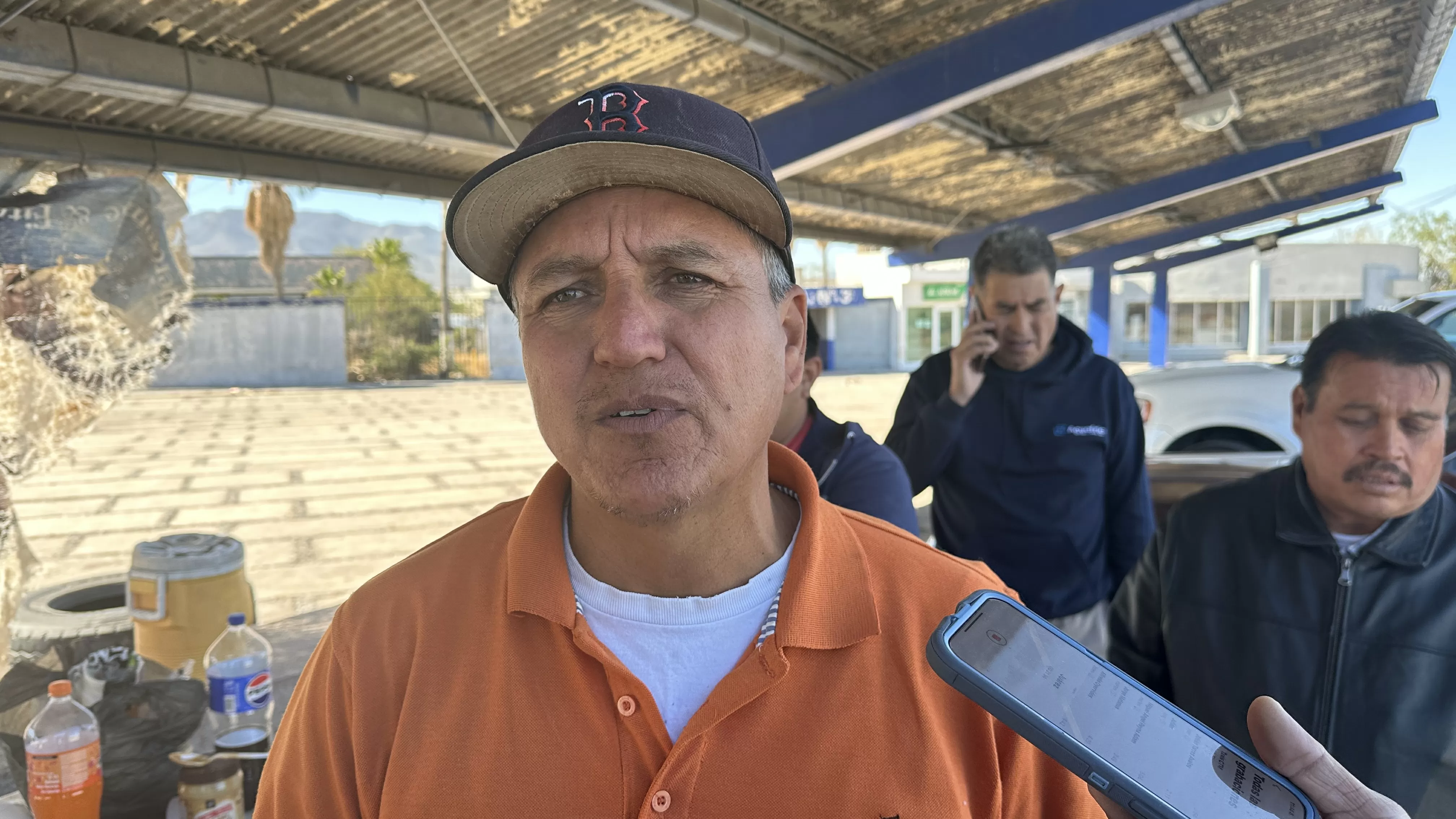 Cuestiona obrero de AHMSA disidente a Ismael Leija Escalante