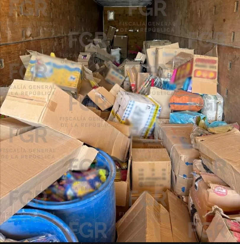 Vinculan a causa a trailero en Monclova por posesión 5 toneladas de pirotecnia