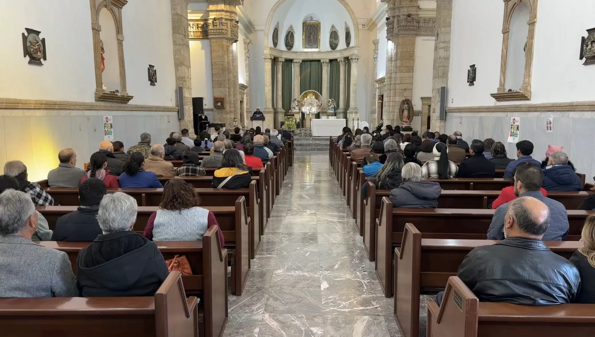 Llama Iglesia a la purificación y esperanza