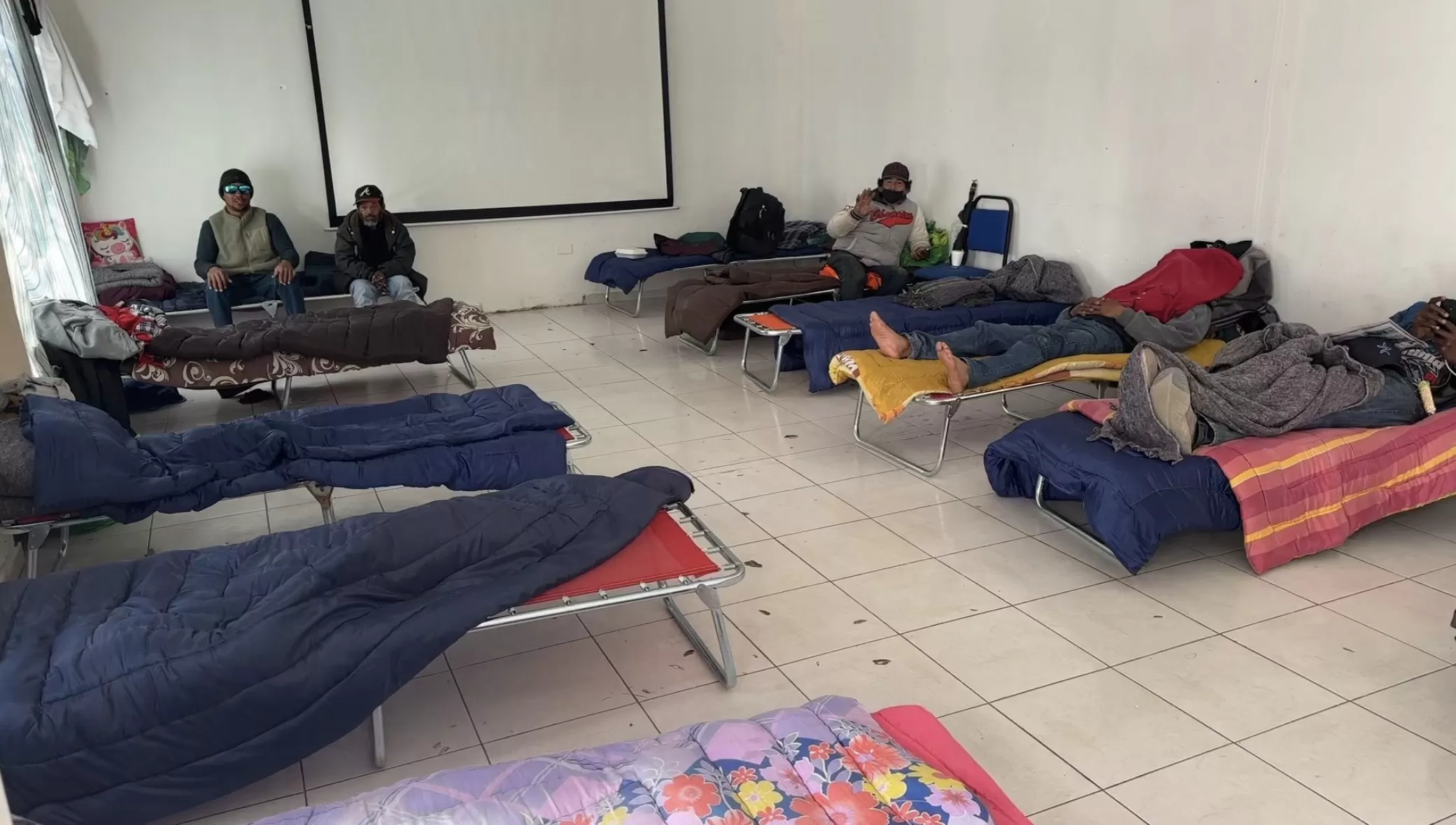 fachada Frío 28 golpea la Región Centro de Coahuila, resguardan a 13 personas en albergues