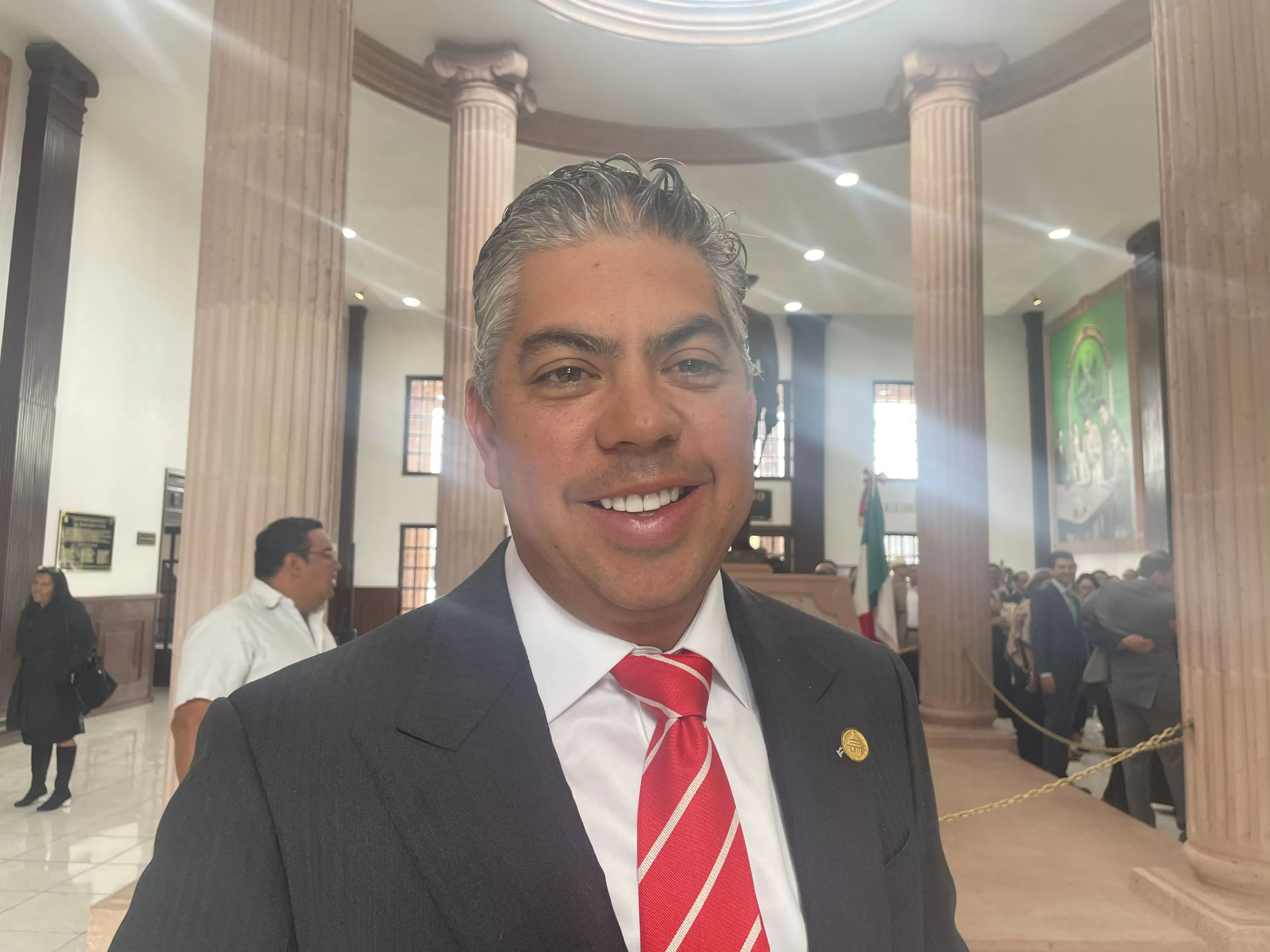 Diputado Alfredo Paredes revela las fechas clave de la subasta de AHMSA
