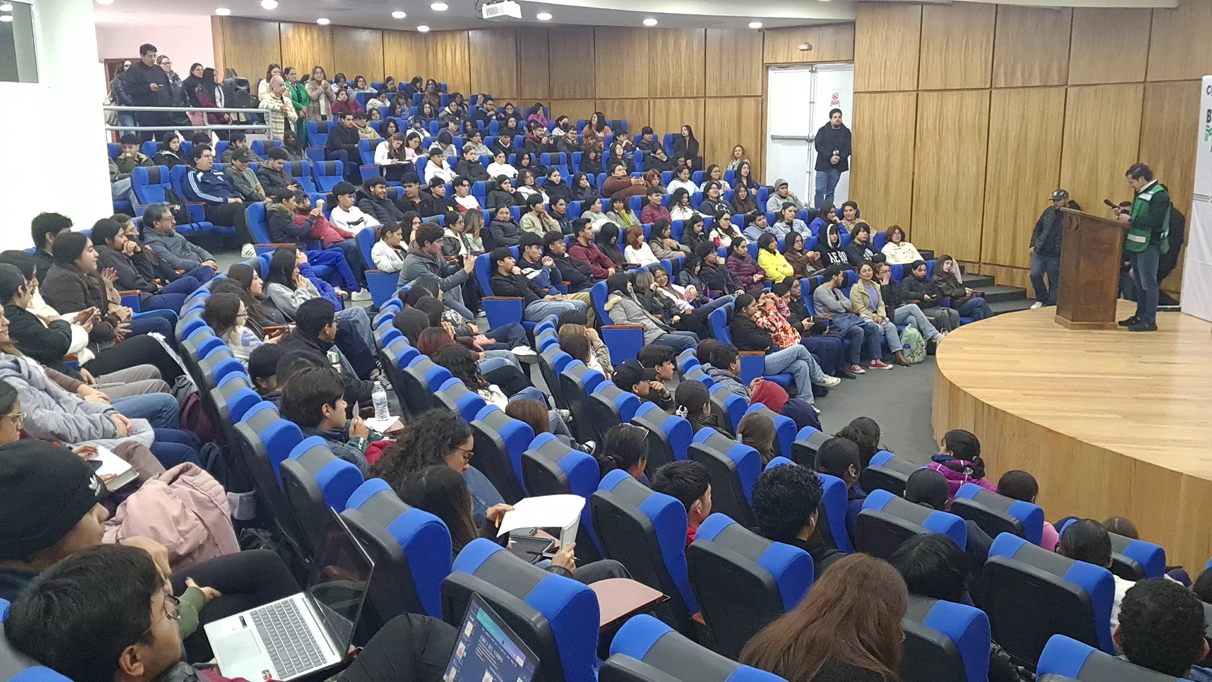 Lleva ICOJUVE Brigada Mejora La Juventud a Escuela de Medicina