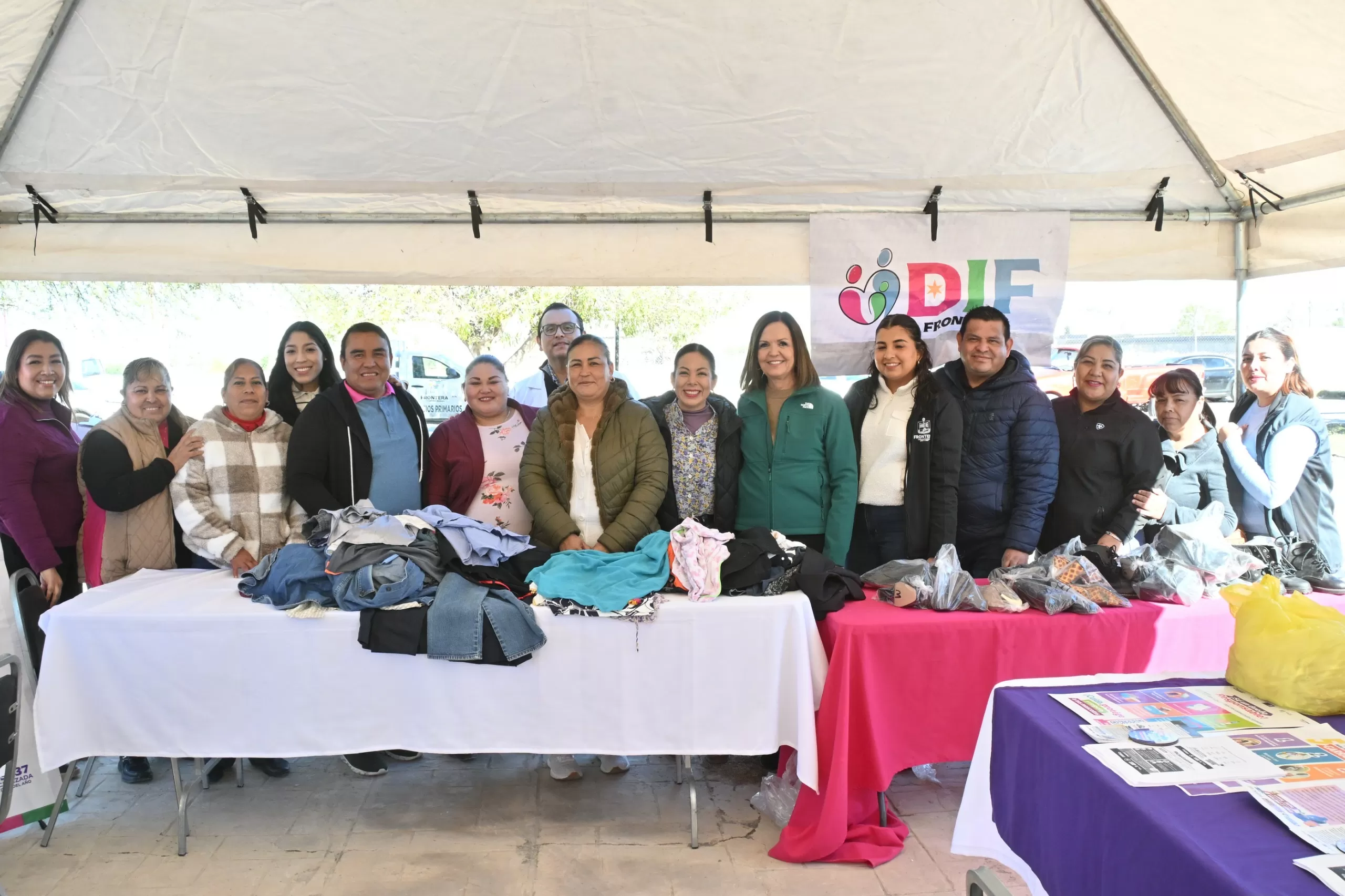 Distribuyen alimento para ganado a ejidatarios