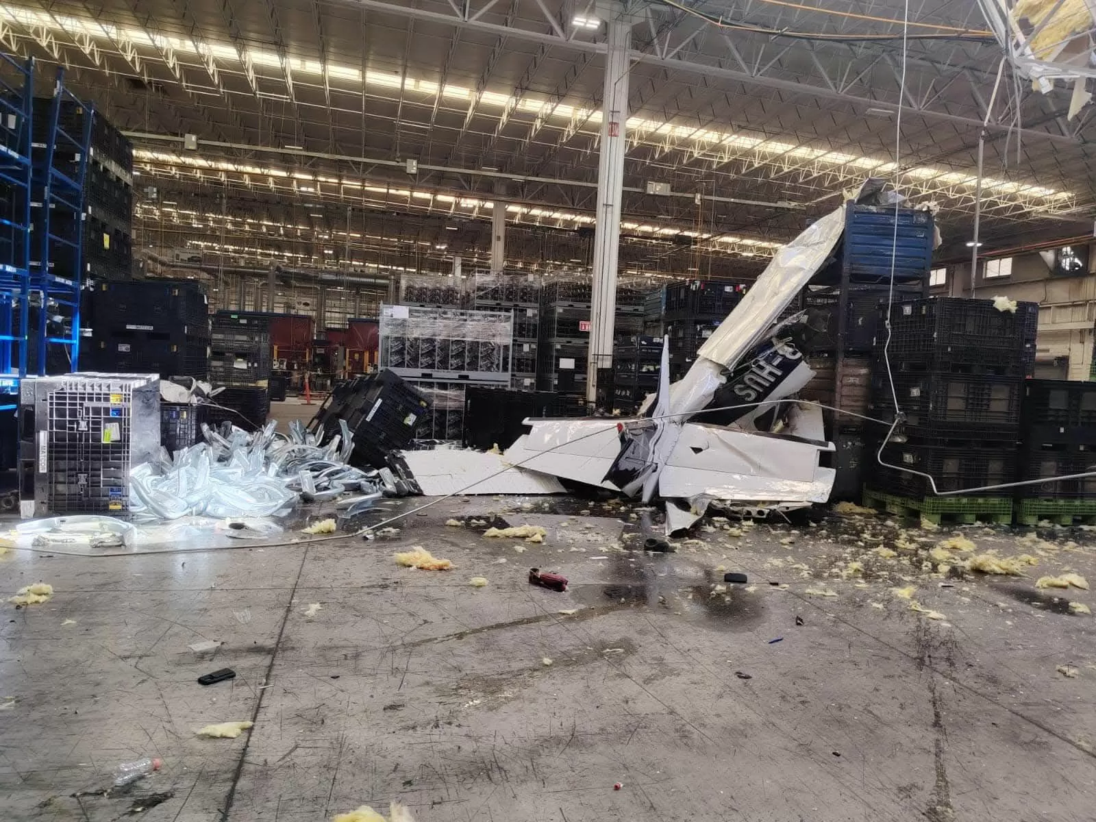 Se desploma avioneta sobre empresa en Ramos Arizpe