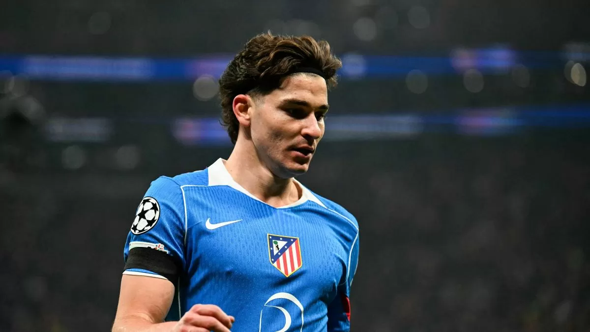El Atlético extraña a Julián Álvarez y encumbra a Oblak en Estambul