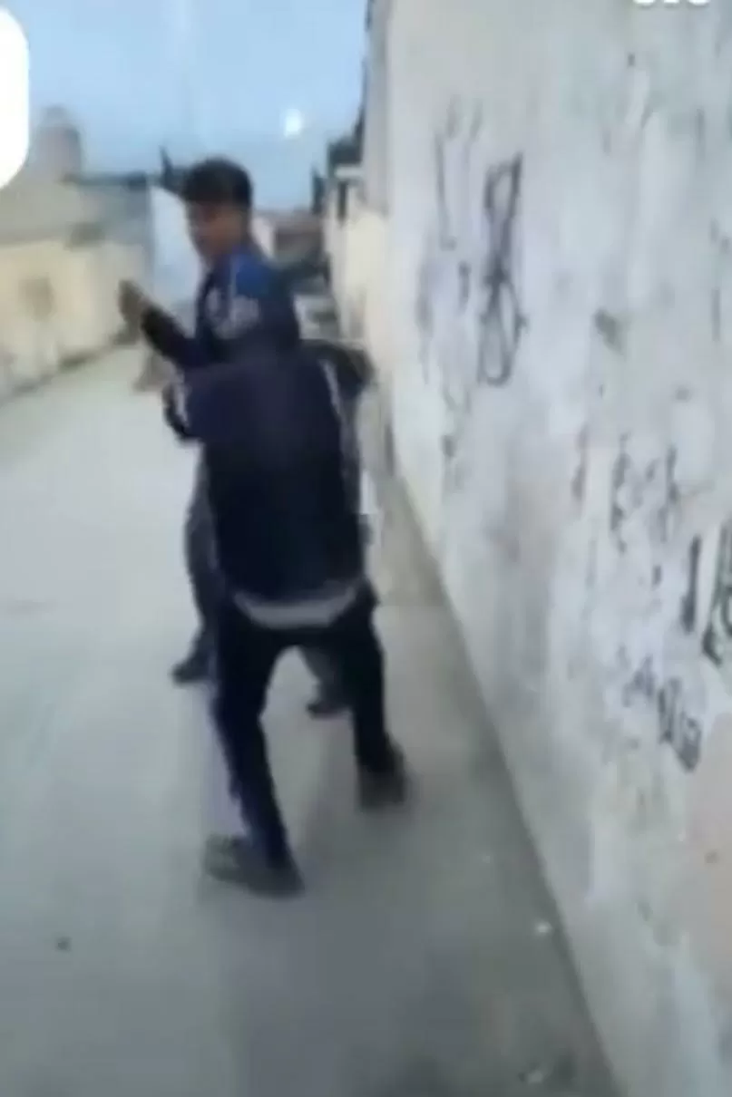 Agreden a estudiante dentro del plantel; resulta con fractura