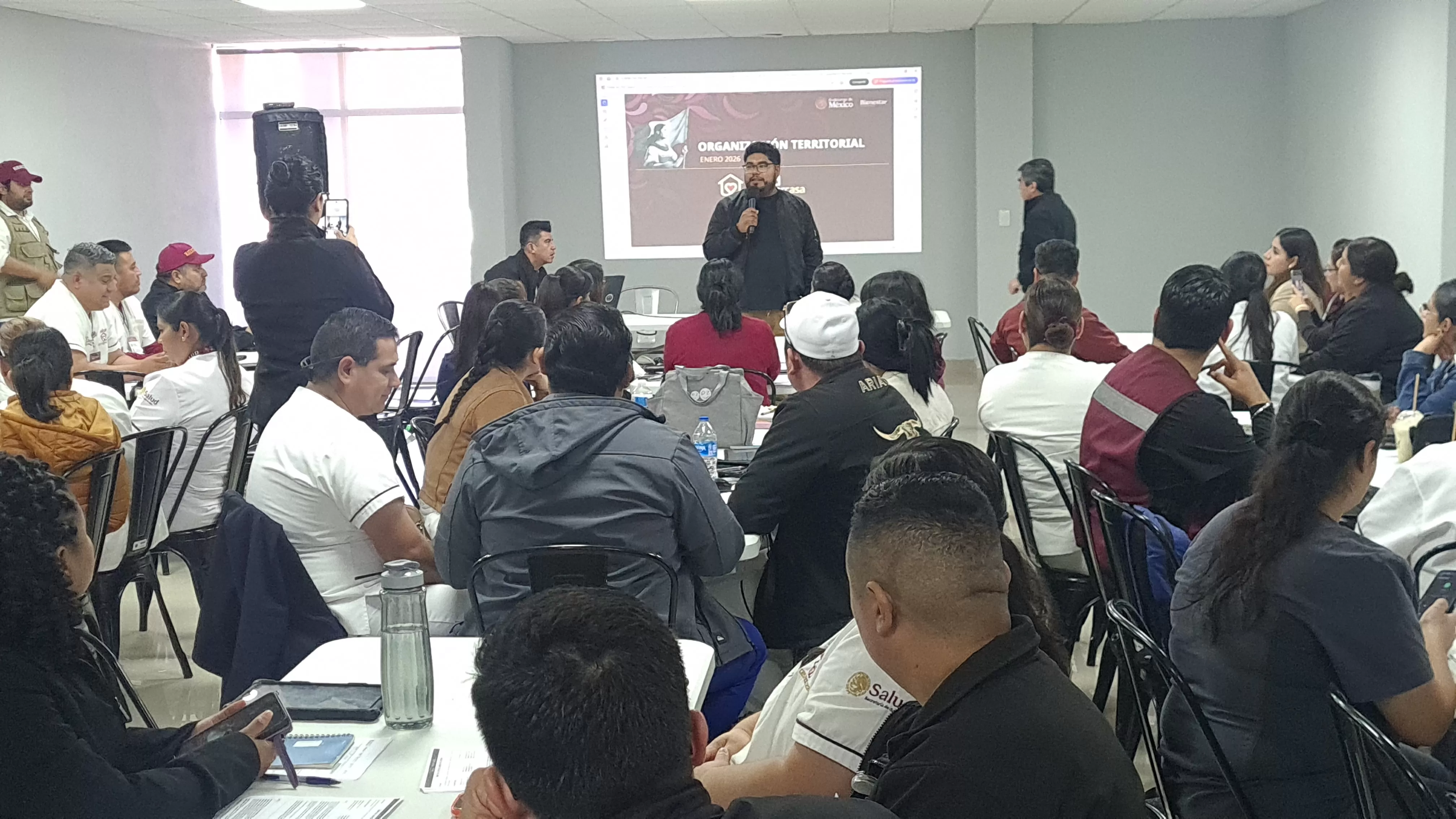 Capacitan a servidores de la salubridad con actualizaciones del programa salubridad Casa por Casa