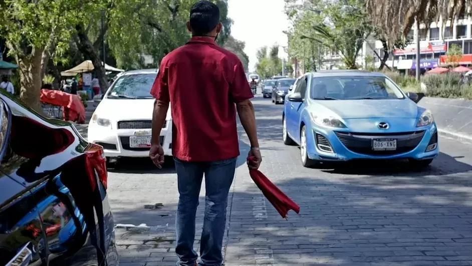 Extorsionan franeleros en la Miguel Hidalgo; piden hasta 50 pesos