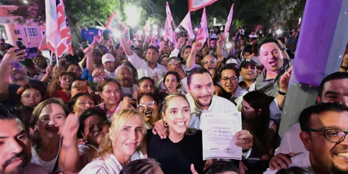Recibe Carlos Villarreal constancia de mayoría como alcalde electo de Monclova