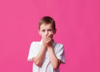 5 consejos efectivos para combatir el mal aliento en los niños