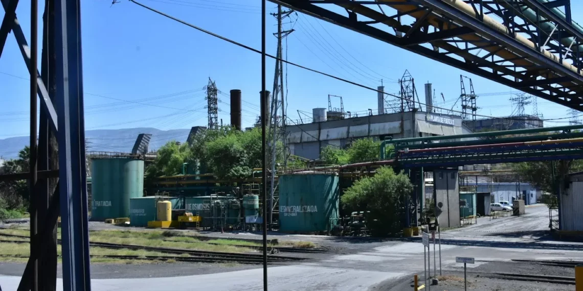 Piden obreros información de sus derechos en AHMSA