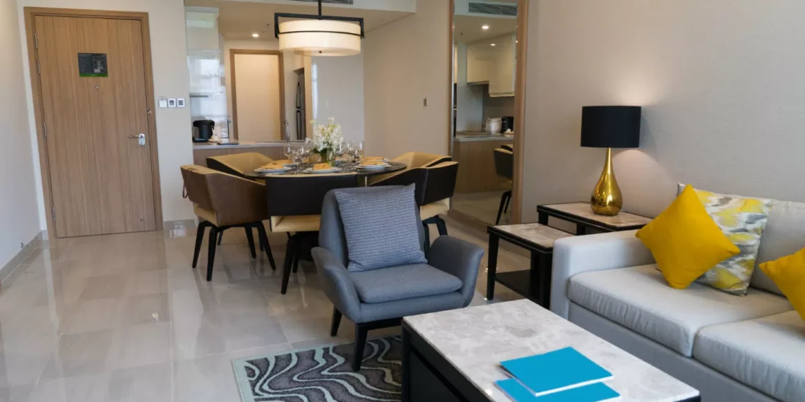 ¿Cómo detectar cámaras ocultas en su arrendamiento de vacaciones de Airbnb?