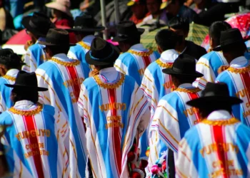 “La Música: Unión y Expresión a Través de los Tiempos”