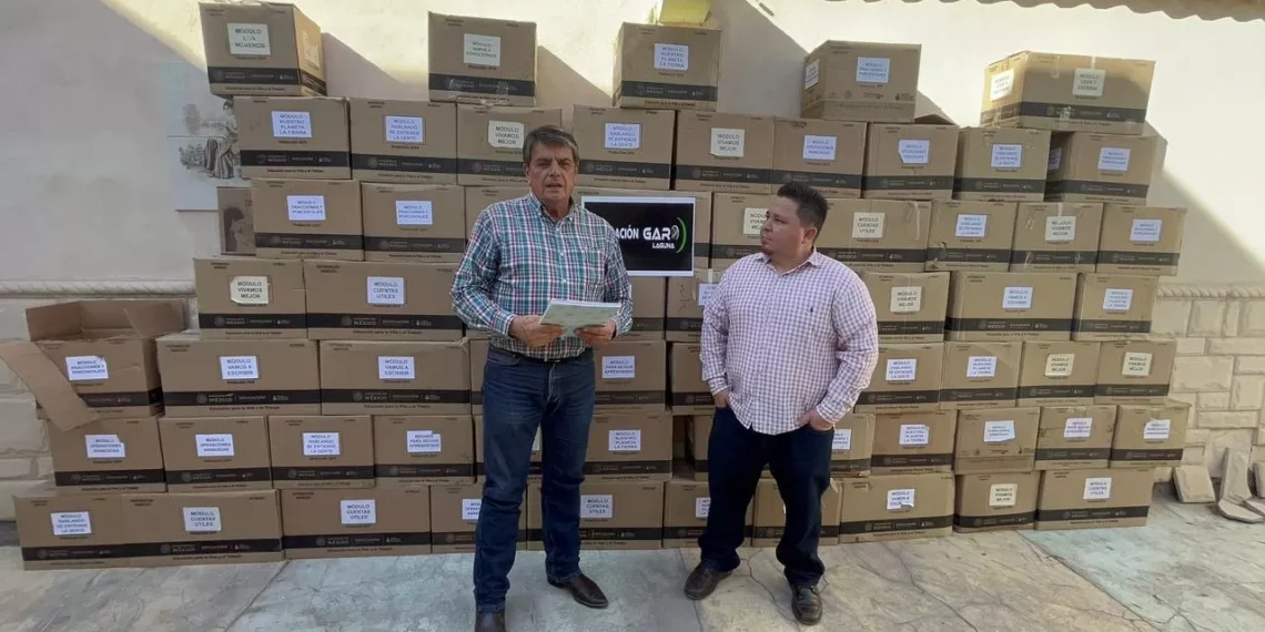 GARO surgencia realiza donación de libros a Subsecretaría de Educación