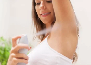 ¿Hay alguna relación entre los desodorantes de aerosol y el cáncer de útero?