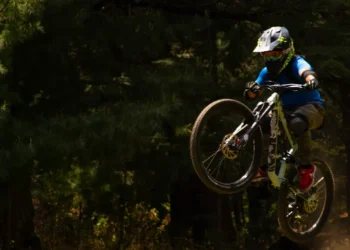 “Sumérgete en la emoción de los deportes”