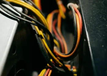 “La : Revolucionando Nuestra Vida y Comunicación”