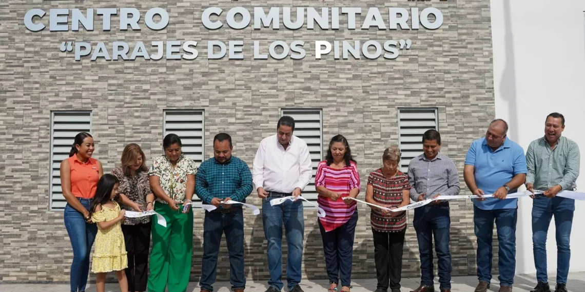 Alcalde de Ramos Arizpe inaugura Centro Comunitario en Parajes de los Pinos