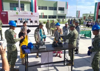 SEDENA destruye en Piedras Negras, 73 armas decomisadas