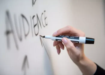 “Revolutionizing Real Estate: Success with Olivia Traven”