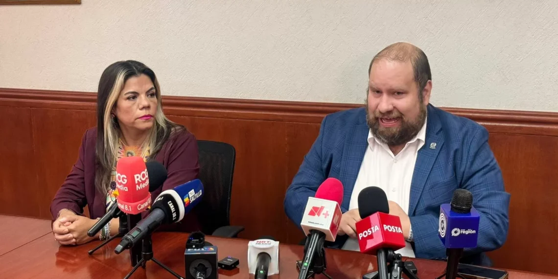 Suspenden a docente de Jurisprudencia de UAdeC por presuntas agresiones