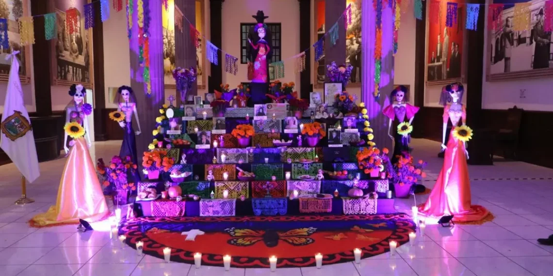 Congreso del Estado presenta su Altar de Muertos dedicado a exdiputadas locales
