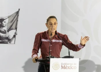 Promete Claudia Sheinbaum luz en Mezquital