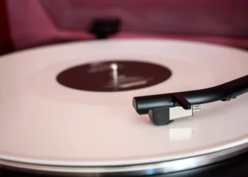 “La Música: Un Tesoro Universal que Nos Conecta”