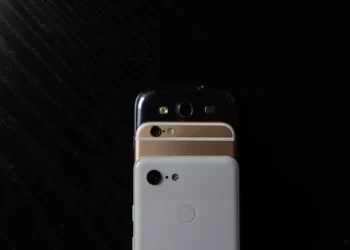 “La revolución tecnológica y su impacto en nuestras vidas”