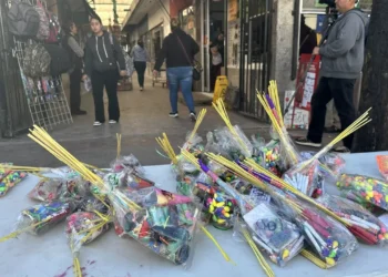 Llaman a no facilitar pirotecnia a menores