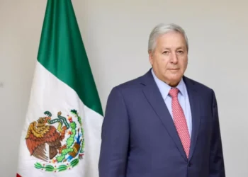 Desea Chema Fraustro una Feliz Navidad a los saltillenses