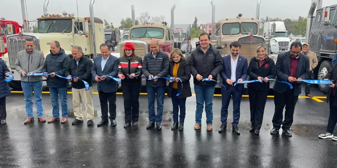 Alcalde de Monclova entrega Patio de Maniobras para escuela de traileros