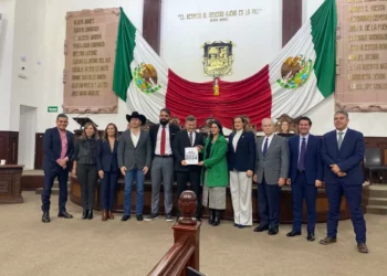 Rinde monstruoso de resultados titular de la CDHEC ante el Congreso del Estado