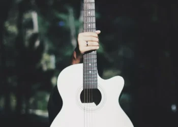 “El poder de la música: emociones, conexión y viaje”