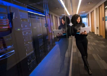 “La revolución digital: transformando nuestra sociedad”