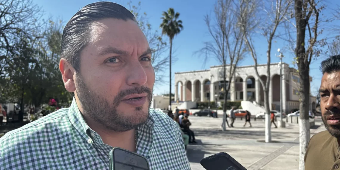 Policía golpeador de Monclova va ante Comisión de armas, señala alcalde