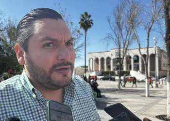 Policía golpeador de Monclova va ante Comisión de armas, señala alcalde