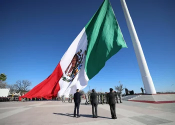 Celebran Día de la Bandera y arrancan proyecto ‘promoción tu Escuela’ en Piedras Negras
