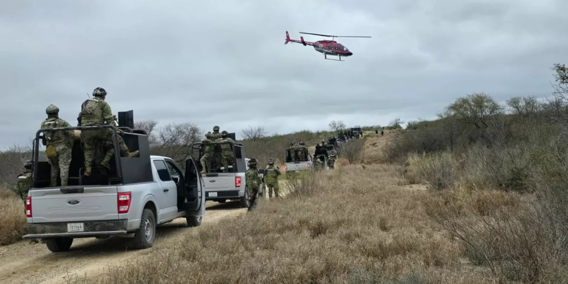 Autoridades de seguridad realizan operativo de vigilancia carretera en norte de Coahuila