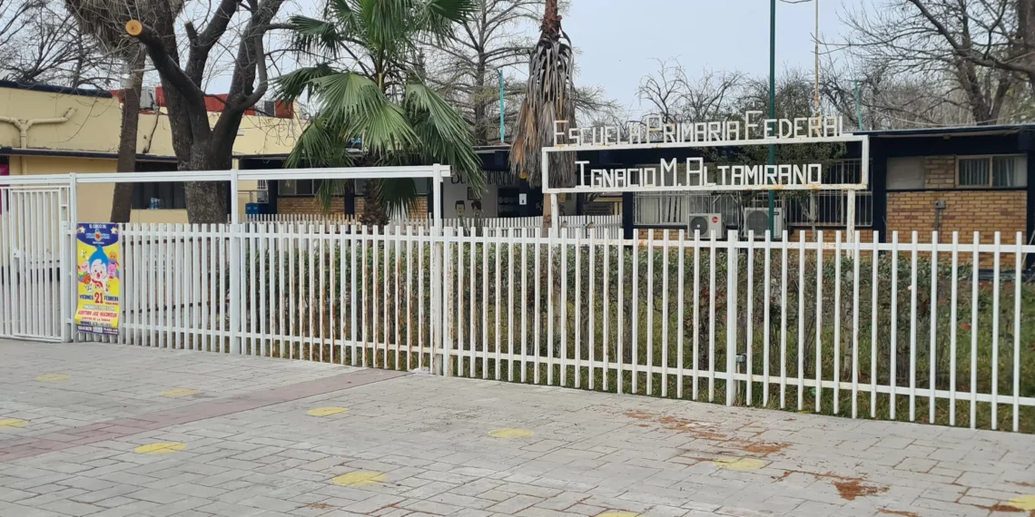 Desoladas las escuelas en Piedras Negras por bajas temperaturas