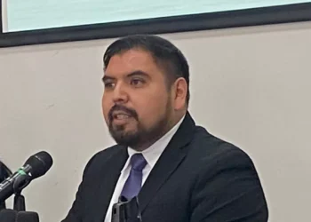 Ratifican despido de Rodrigo Paredes; analiza IEC pago de indemnización