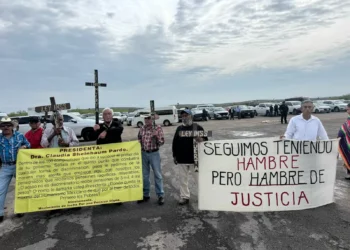 Pensionados protestan en el 112 aniversario del Plan de Guadalupe