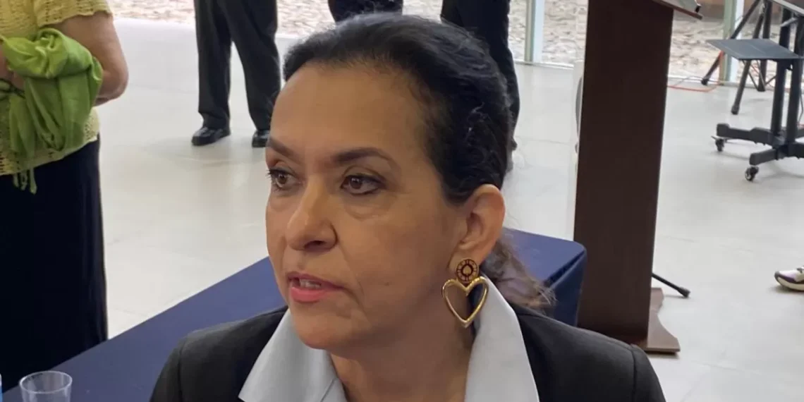 Coahuila lanza becas para niños huérfanos por feminicidios