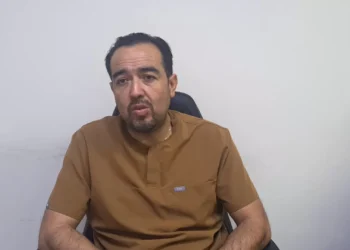 Hospital General de Piedras Negras condona cuenta de padres de gemelos prematuros
