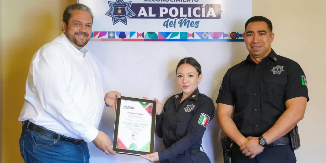 Reconocen a mujer policía del mes en Ramos Arizpe