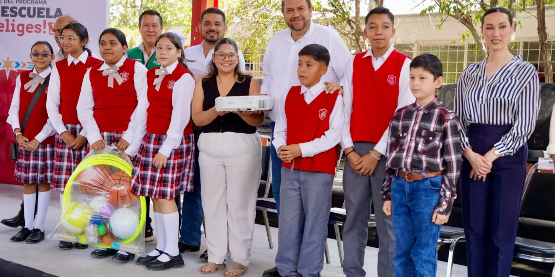 Llevan beneficios a primaria con programa “Tú eliges” en Ramos Arizpe