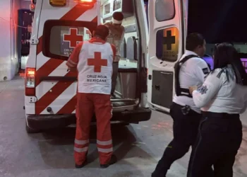Vecinos de la crema Tecnológico de Monclova golpean a ladrón sorprendido en vivienda